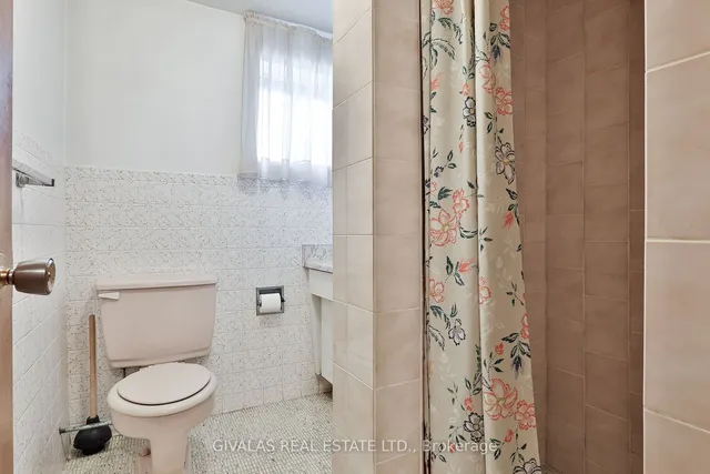 Additional image 22 of 75 Newlands Ave