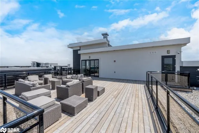 Additional image 8 of 650 Sauve Street St Unit 507