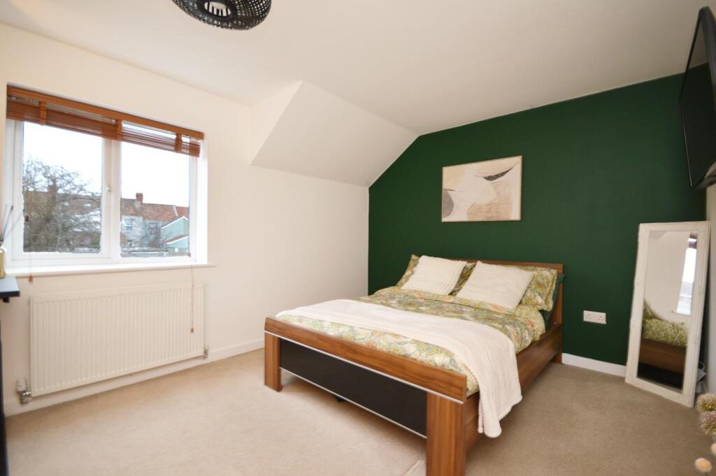 Additional image 18 of Hillview Close, Kingswood