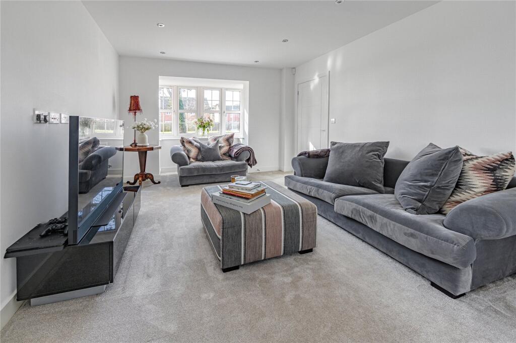 Additional image 4 of Cane Drive, Bricket Wood, St. Albans, Hertfordshire, AL2