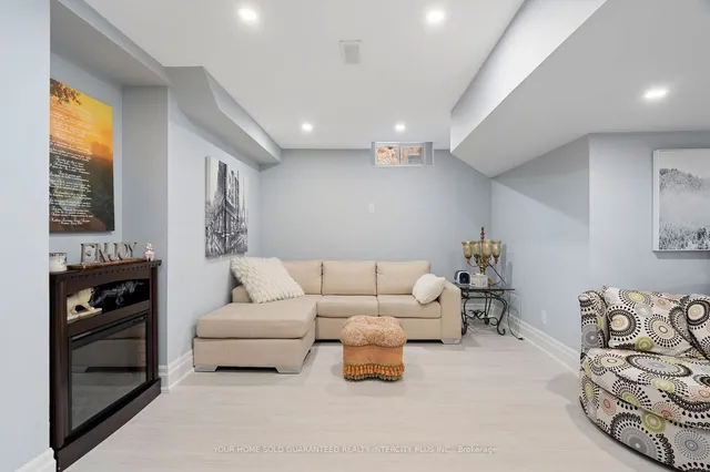 Additional image 38 of 40 Rampart Dr