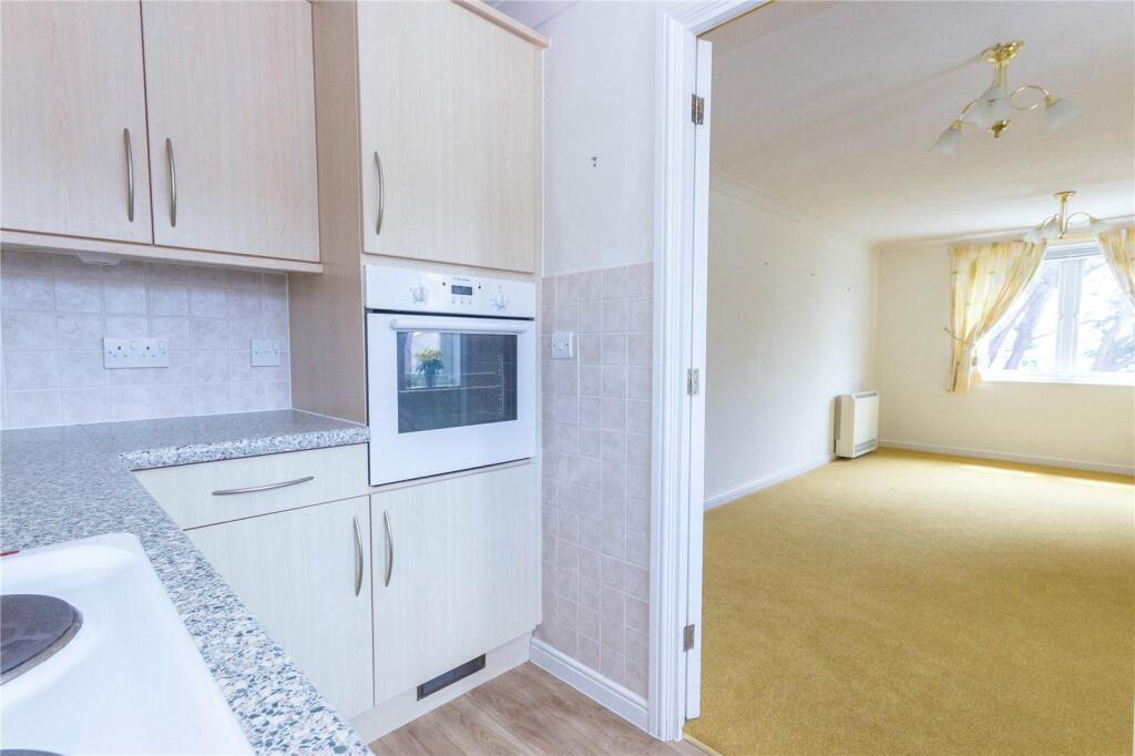 Additional image 16 of Beach Road, Weston-super-Mare, Somerset, BS23