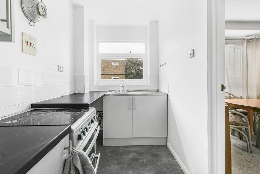 Additional image 6 of Milton Road, Harpenden, AL5