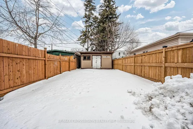 Additional image 27 of 548 Glebeholme Blvd