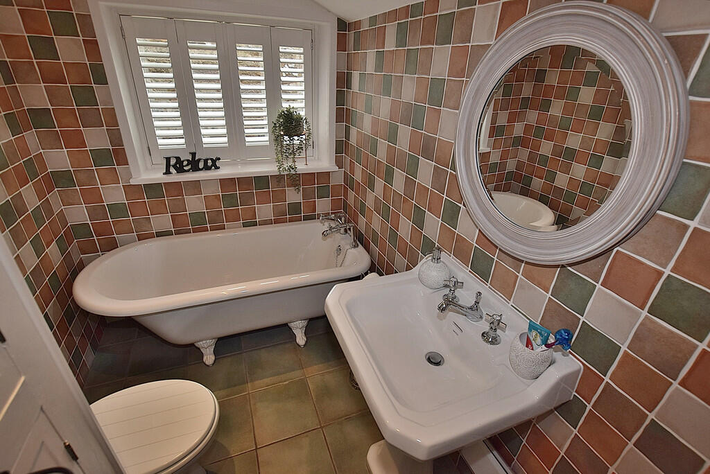 Additional image 18 of Low Row