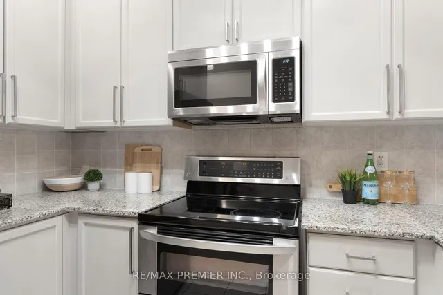 Additional image 9 of 5233 Dundas St Unit 129