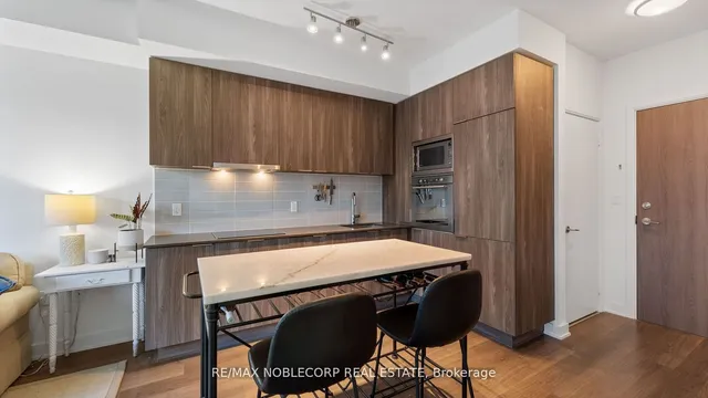 Additional image 14 of 576 Front St Unit 919