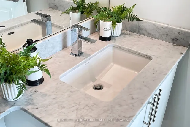 Additional image 16 of 125 Western Battery Rd Unit 2709