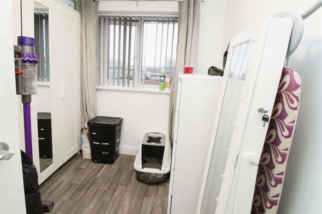 Additional image 14 of Redwood Crescent, Bradford, BD4 6FN