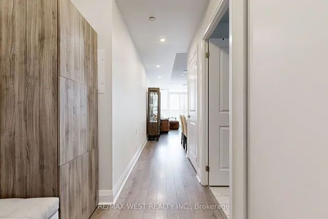 Additional image 6 of 17 Zorra St Unit 905