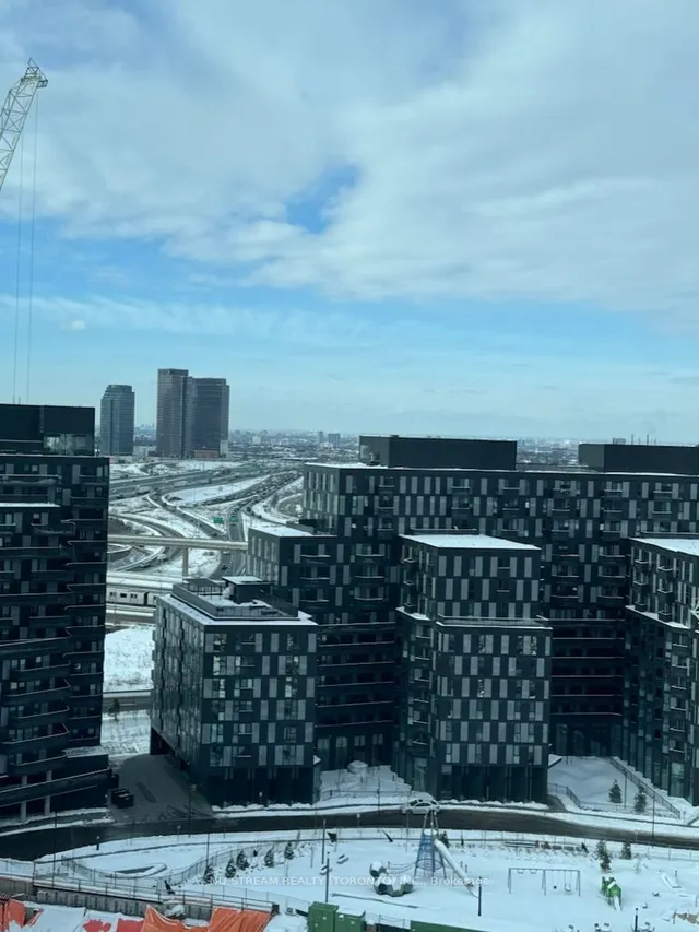 Additional image 4 of 31 Tippett Rd Unit 1612