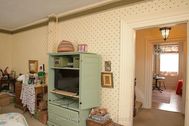 Additional image 22 of 6115 Eighth Line