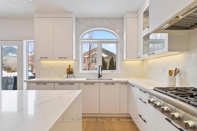 Additional image 21 of 2455 BON ECHO Dr