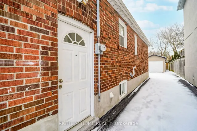 Additional image 25 of 1380 Woodbine Ave