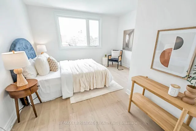 Additional image 10 of 548 Glebeholme Blvd