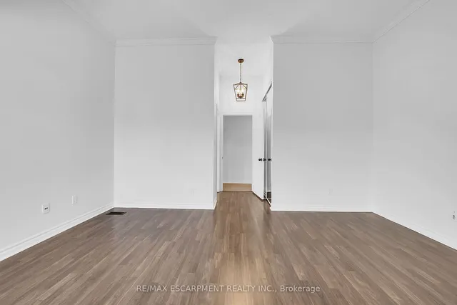 Additional image 34 of 1701 Lampman Ave Unit 404