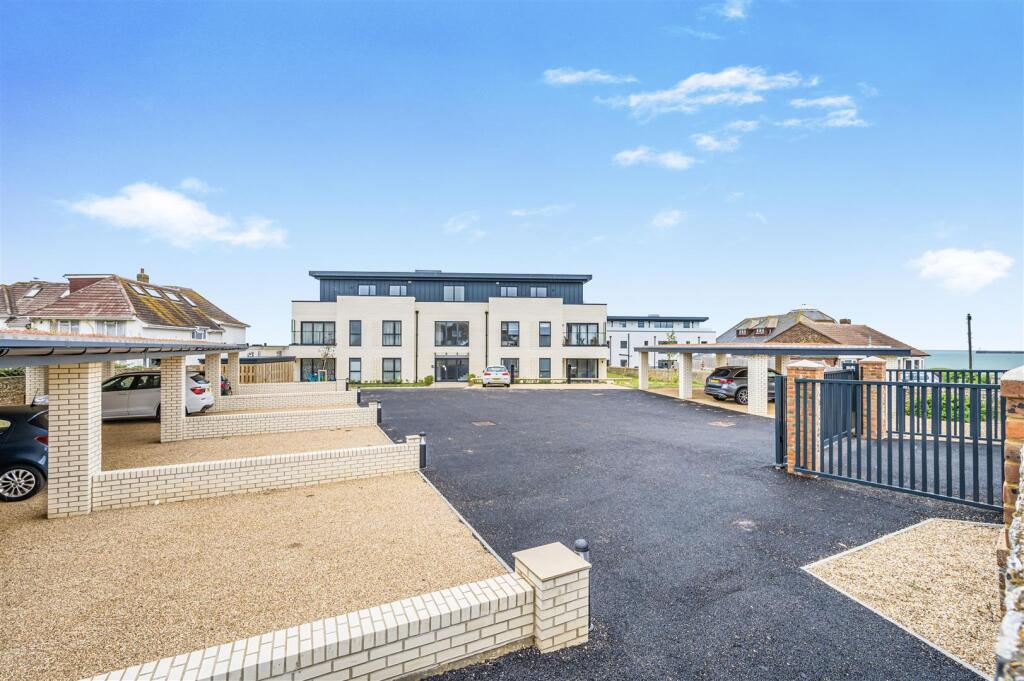 Additional image 31 of Waters Edge, Claremont Road