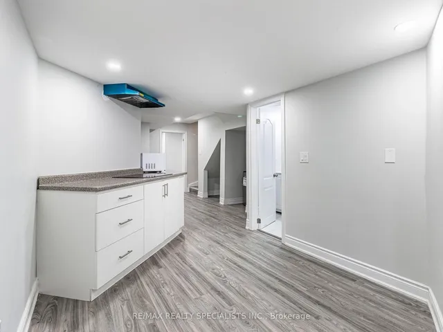 Additional image 32 of 78 Roulette Cres