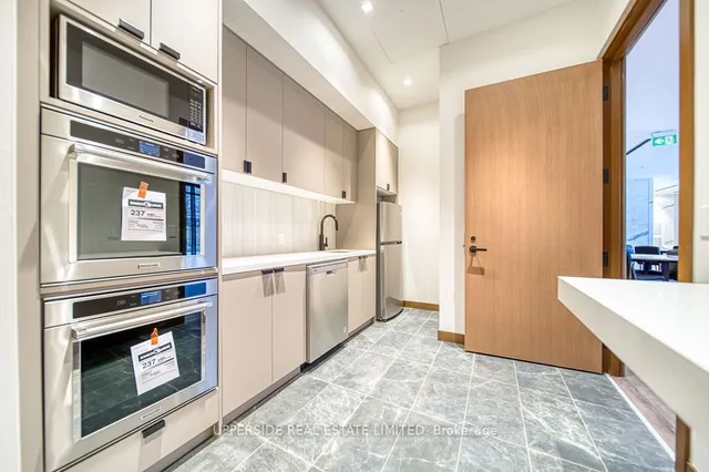 Additional image 14 of 8 Tippett Rd Unit 323