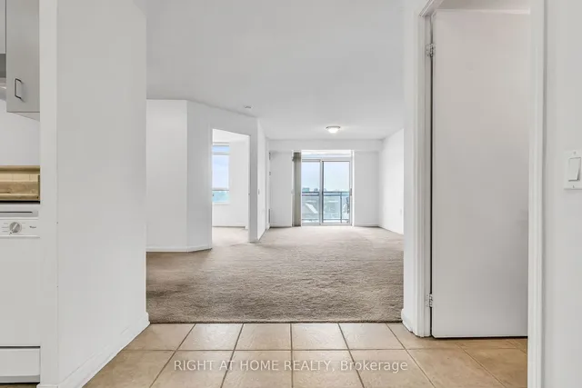 Additional image 3 of 650 Lawrence Ave Unit 522