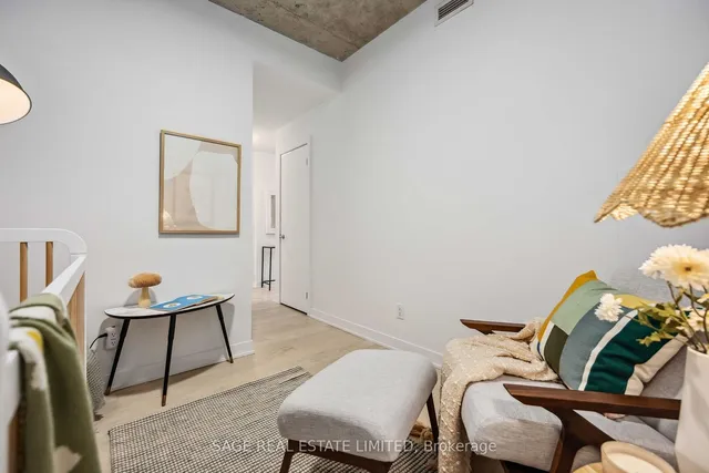 Additional image 33 of 1201 Dundas St Unit 609