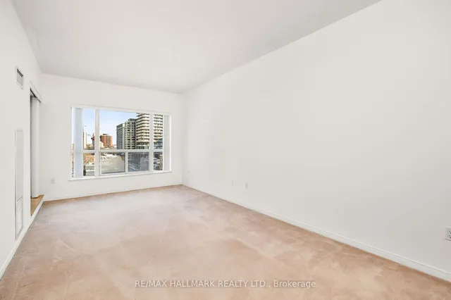 Additional image 5 of 909 Bay St Unit 709