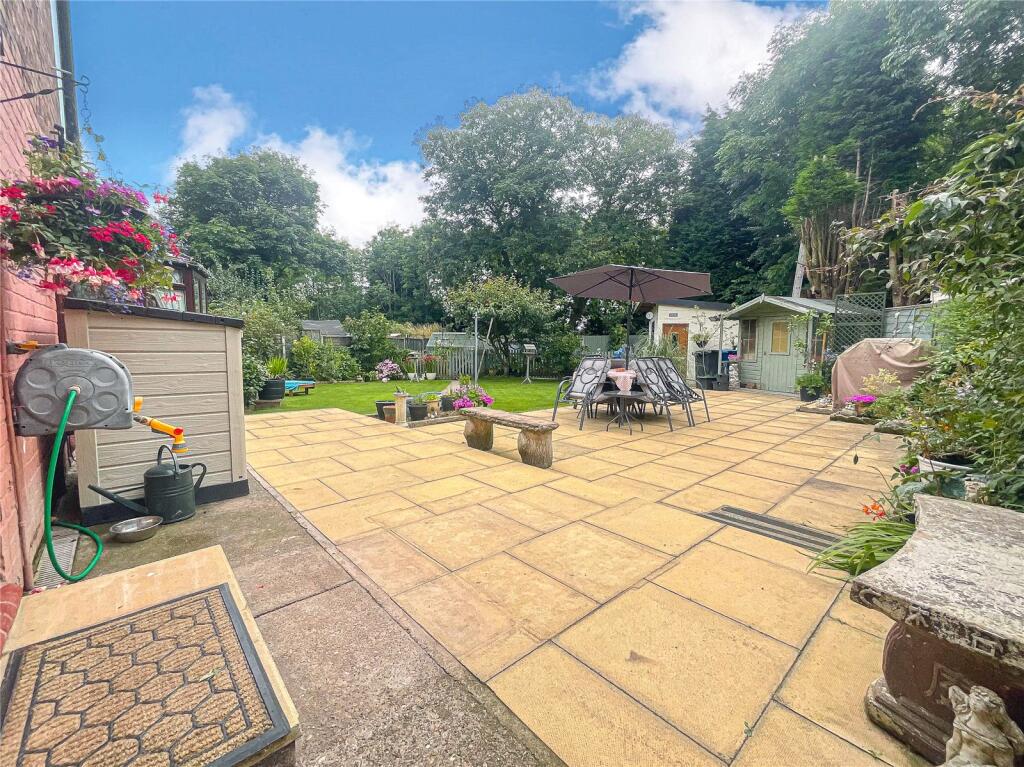 Additional image 27 of Bright Crescent, Tamworth, Staffordshire, B77