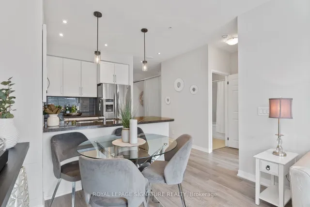 Additional image 18 of 840 Queens Plate Dr Unit 104