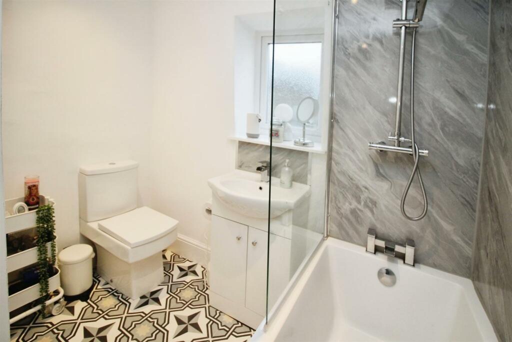 Additional image 2 of Green Place, Bradford, BD2 3AB