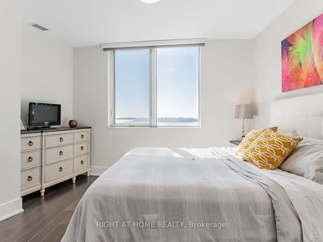 Additional image 38 of 1 Edgewater Dr Unit PH10