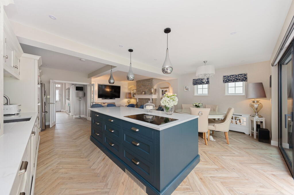 Additional image 9 of Hayes Chase, West Wickham, BR4