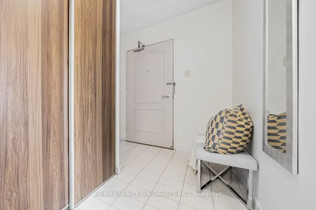 Additional image 19 of 61 Richview Rd Unit 602