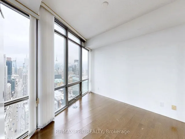 Additional image 32 of 832 Bay St Unit 3208