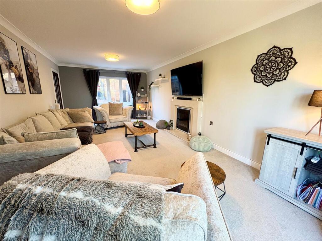 Additional image 2 of Little Dewlands, Verwood