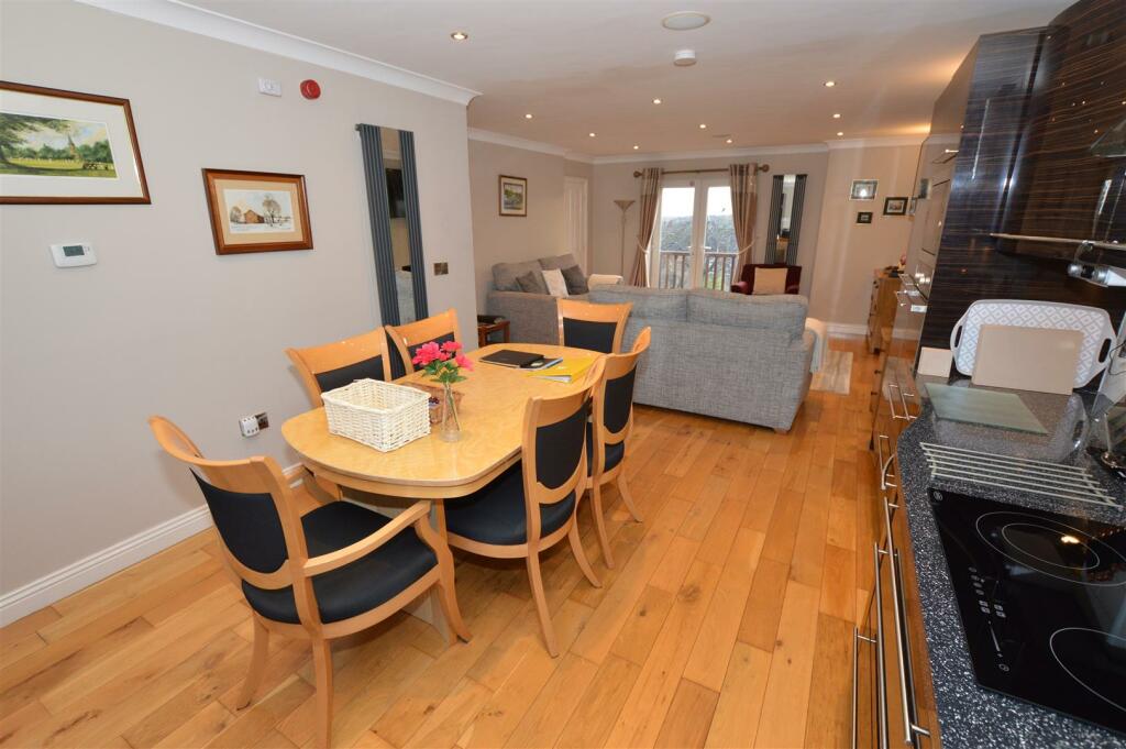 Additional image 6 of Garden View, Pottergate, Richmond