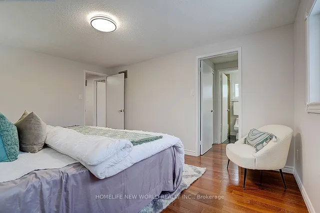 Additional image 22 of 17 Pale Moon Cres