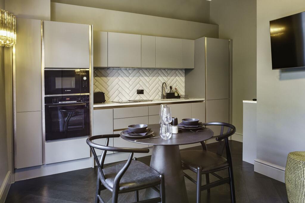 Additional image 4 of Hall Floor Flat, St Pauls Road, Clifton, Bristol