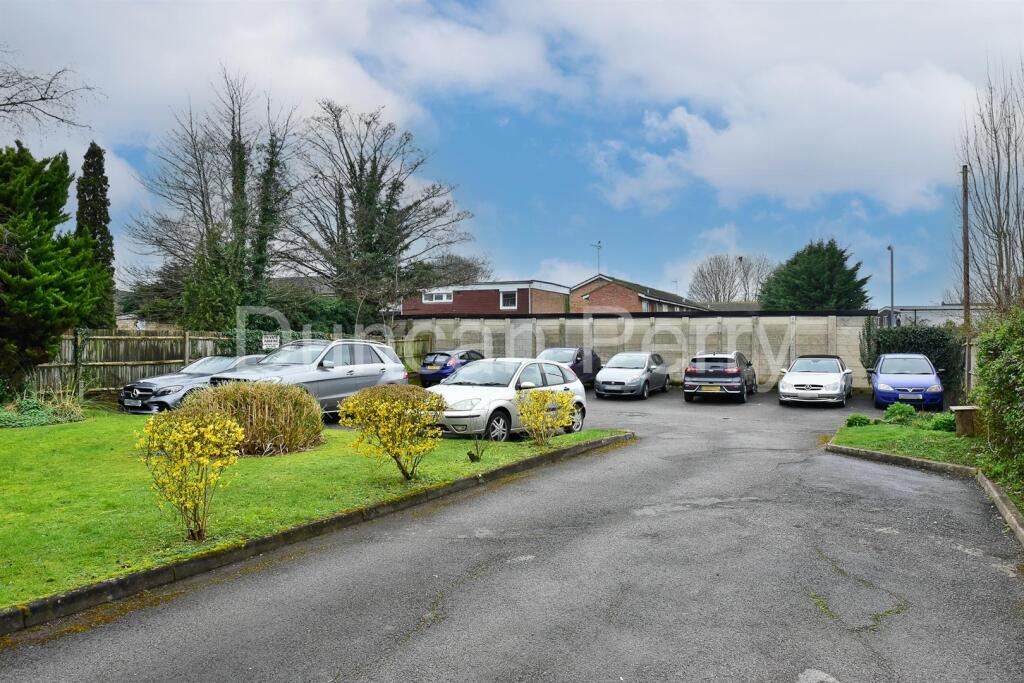 Additional image 16 of Dixons Hill Road, Welham Green