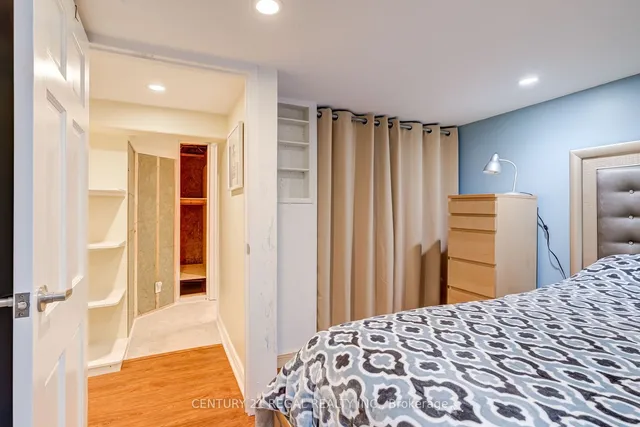 Additional image 31 of 527 Sammon Ave