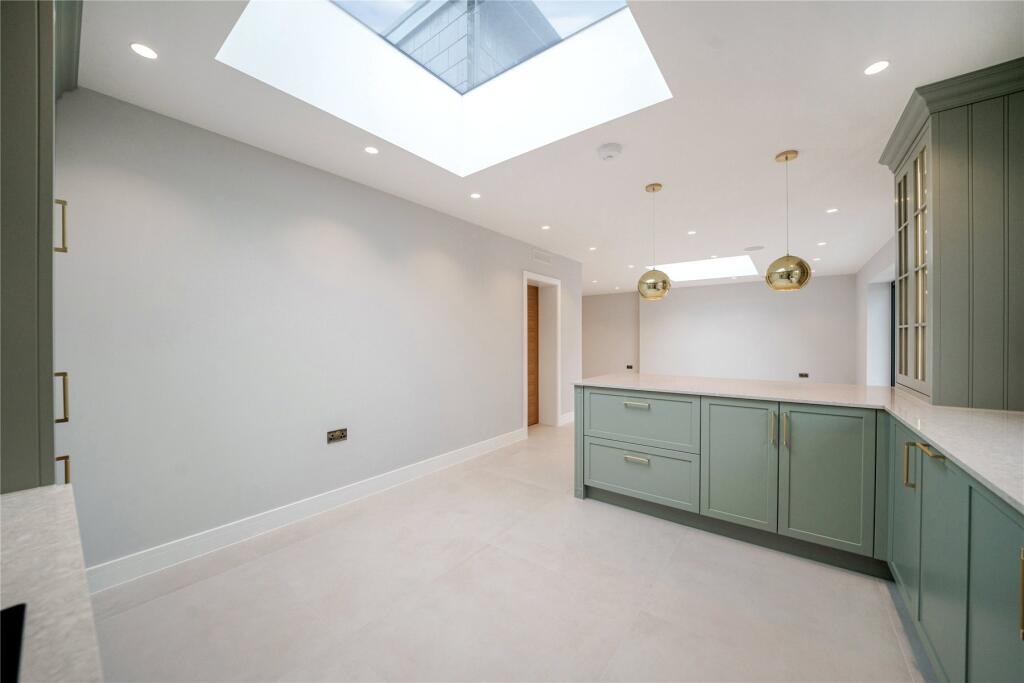 Additional image 23 of Downs Avenue, Chislehurst
