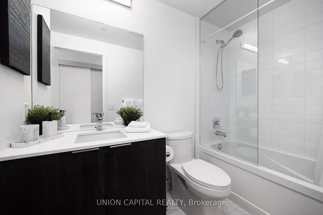 Additional image 9 of 158 Front St Unit 1313