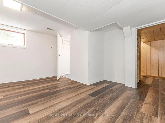 Additional image 35 of 42 Tilden Cres