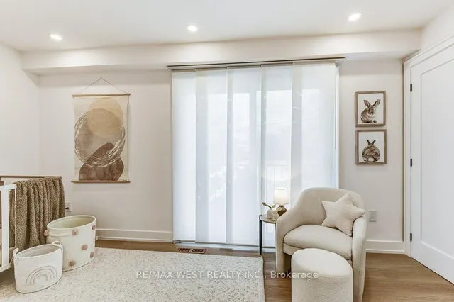 Additional image 18 of 121 Birch Ave