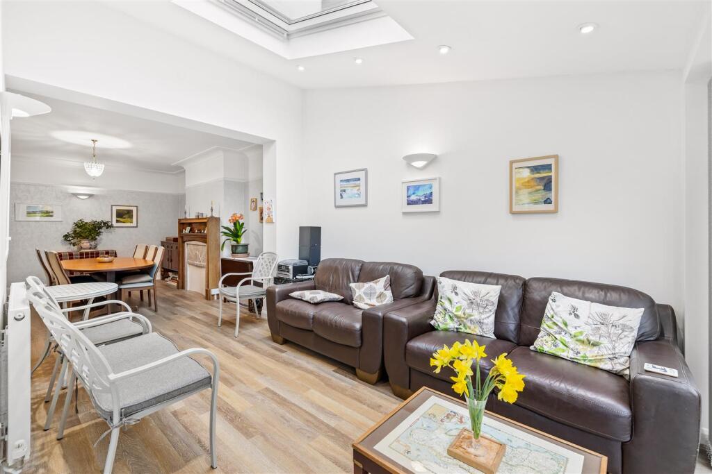 Additional image 12 of Park Avenue, Hove