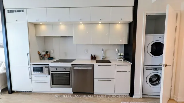 Additional image 12 of 15 Grenville St Unit 4302