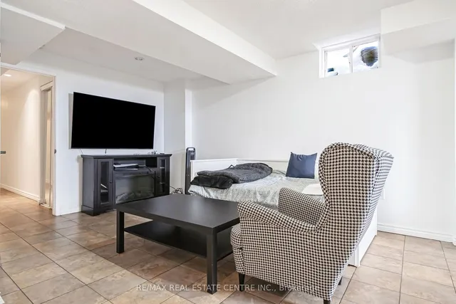 Additional image 40 of 21 Father Tobin Rd