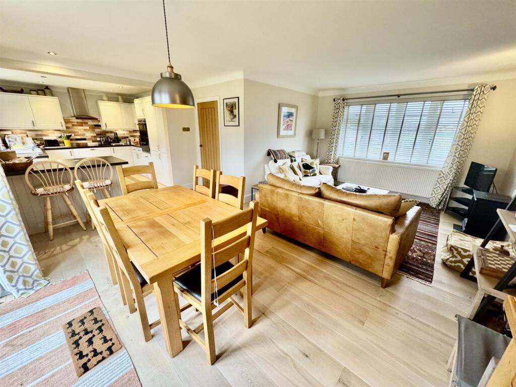 Additional image 7 of Townfield Avenue, Farndon, Chester