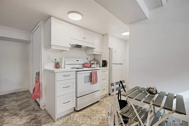 Additional image 33 of 471 Gilbert Ave