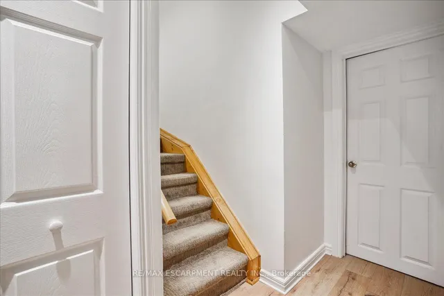 Additional image 25 of 2403 Emerson Dr