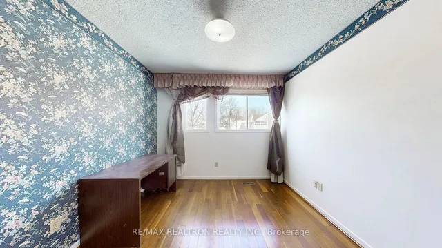 Additional image 21 of 7 Roughfield Cres